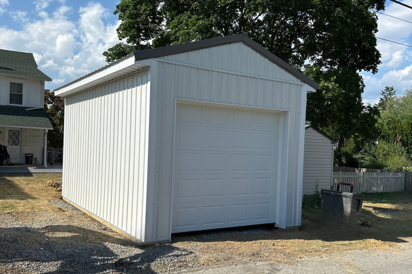 12x20x10 white car garage in downingtwon pa